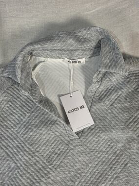 Katch Me Quilted Polo Collar Sweatshirt Gray NWT L